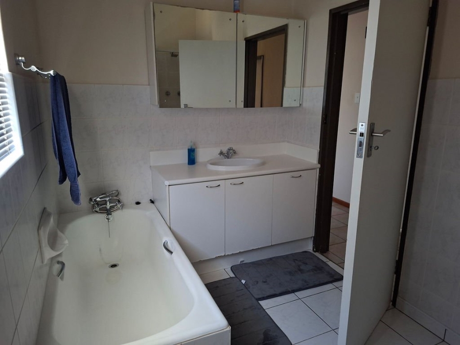 3 Bedroom Property for Sale in Vredendal Western Cape